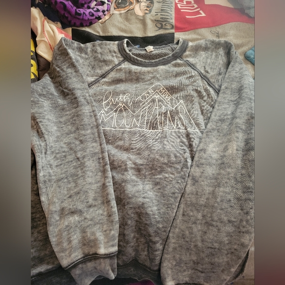 Faith Can Move Mountains Sweatshirt XL - Picture 1 of 3
